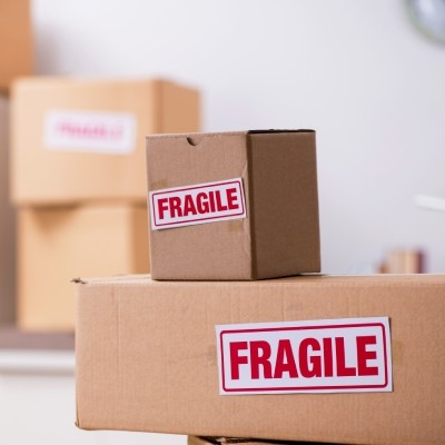 Matériel de déménagement à Bruxelles : avantages des cartons 